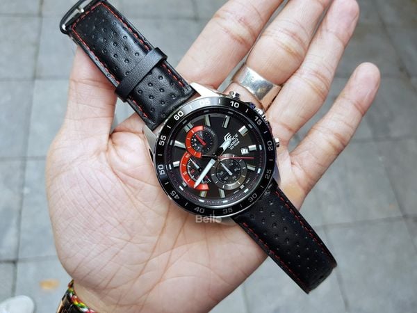  Casio Edifice EFV-550L-1AVUDF - Uy tín từ 2009, Tem vàng chống giả, Bảo hành 1 năm, Pin miễn phí trọn đời 
