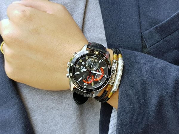  Casio Edifice EFV-550L-1AVUDF - Uy tín từ 2009, Tem vàng chống giả, Bảo hành 1 năm, Pin miễn phí trọn đời 