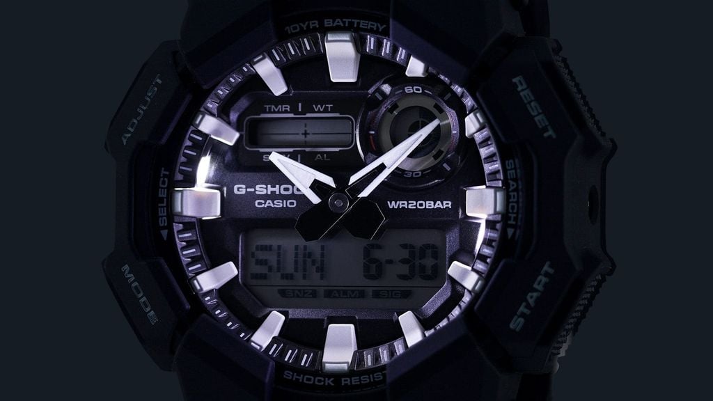  Casio G-Shock GA-010-1A1 - Uy tín từ 2009, Tem vàng chống giả, Bảo hành 5 năm, Pin miễn phí trọn đời 