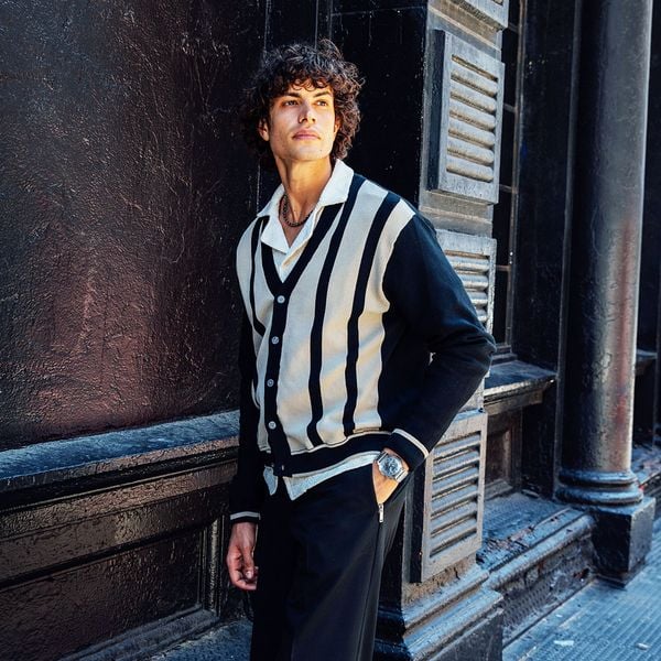  Casio G-Shock GM-2110D-2A - Uy tín từ 2009, Tem vàng chống giả, Bảo hành 5 năm, Pin miễn phí trọn đời 