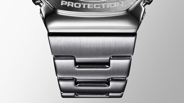  Casio G-Shock GM-2110D-7A - Uy tín từ 2009, Tem vàng chống giả, Bảo hành 5 năm, Pin miễn phí trọn đời 