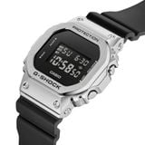  Casio G-Shock GM-5600U-1DR - Uy tín từ 2009, Tem vàng chống giả, Bảo hành 5 năm, Pin miễn phí trọn đời 
