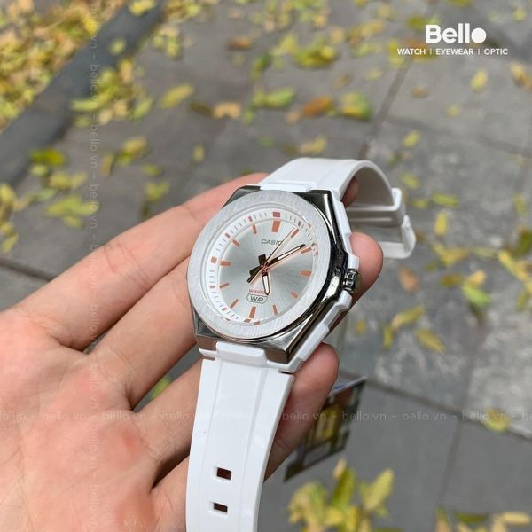  Casio LWA-300H-7EVDF - Uy tín từ 2009, Tem vàng chống giả, Bảo hành 1 năm, Pin miễn phí trọn đời 