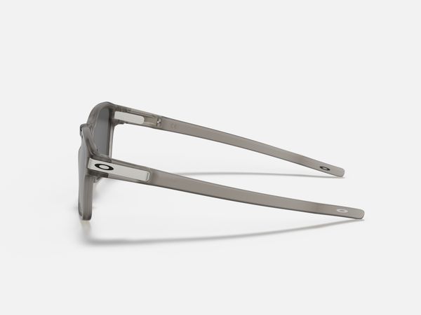  Kính Mát Oakley Latch squared (a) OO9358 935814 chính hãng GIÁ TỐT LIÊN HỆ 0948.74.5959 (Mrs.Hà) 