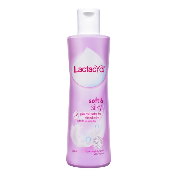 Dung Dịch Vệ Sinh Phụ Nữ Lactacyd Soft&Silky 250Ml