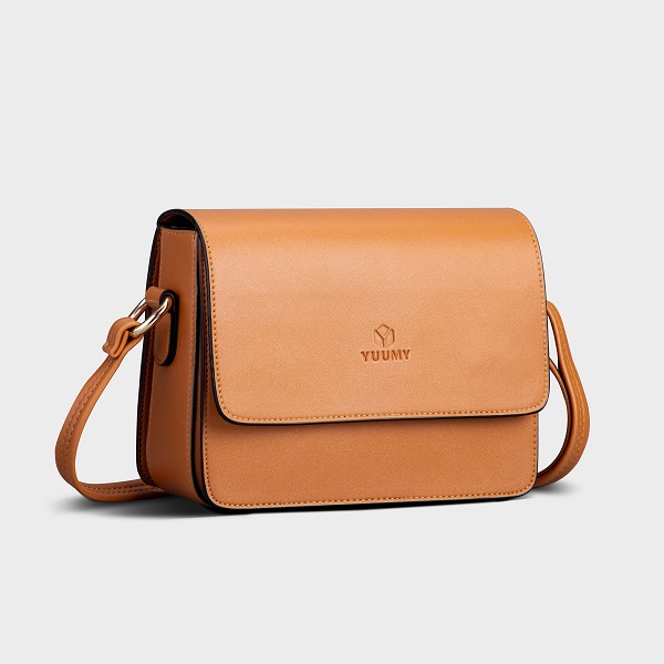 Hình ảnh Túi Đeo Chéo Thời Trang Yuumy Màu Bò YN90B (Store 5703) Hình ảnh Túi Đeo Chéo Thời Trang Yuumy Màu Bò YN90B (Store 5703)