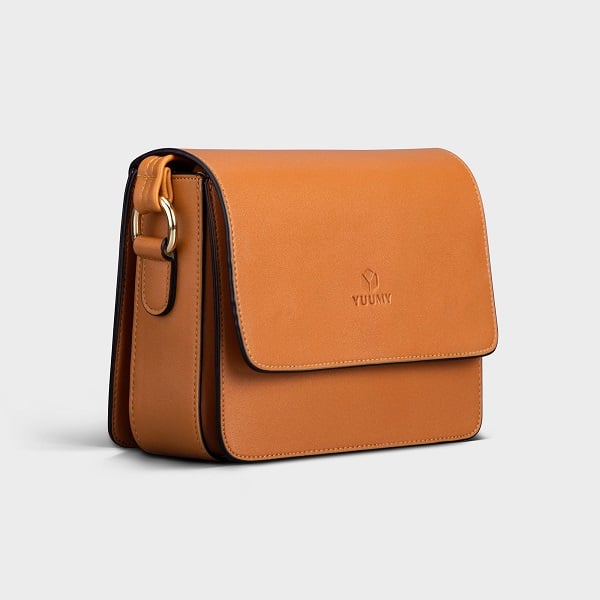 Hình ảnh Túi Đeo Chéo Thời Trang Yuumy Màu Bò YN90B (Store 5703) Hình ảnh Túi Đeo Chéo Thời Trang Yuumy Màu Bò YN90B (Store 5703)