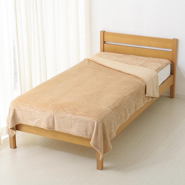 Chăn Bông Nhẹ Home Coordy 140X200Cm Màu Be Trơn Ltmj02Sat212