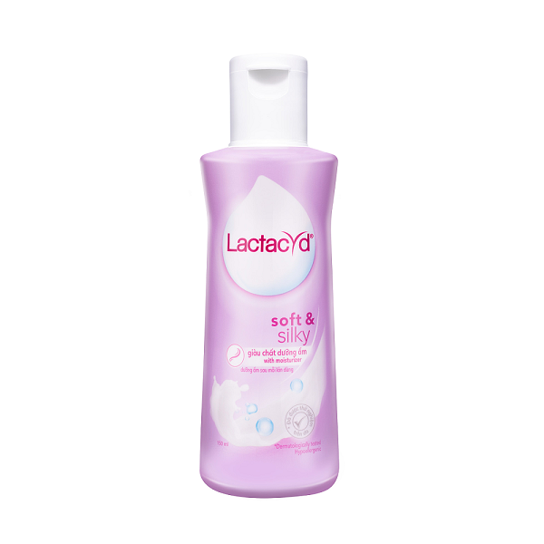 Dung Dịch Vệ Sinh Phụ Nữ Lactacyd Soft&Silky 150Ml