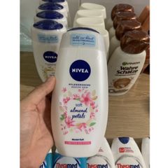 NIVEA Pflegedusch Almond Petal - Sữa tắm hạnh nhân, chai 250ml