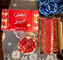 LOTUS BISCOFF - Bánh quy giòn caramel, hộp 300 chiếc, 2300g