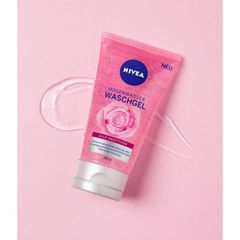 NIVEA Rosenwasser - Gel rửa mặt hoa hồng, 2in1 làm sạch, cân bằng độ ẩm, tuýp 150ml