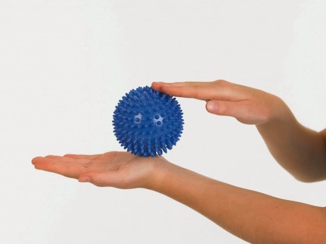 BÓNG GAI TẬP CƠ TAY PHỤC HỒI CHỨC NĂNG SAU TAI BIẾN – NAM KHÁNH