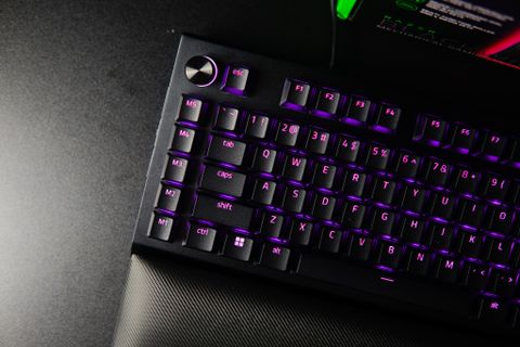 Bàn phím Razer BlackWidow V4 Pro | Albums ảnh APshop