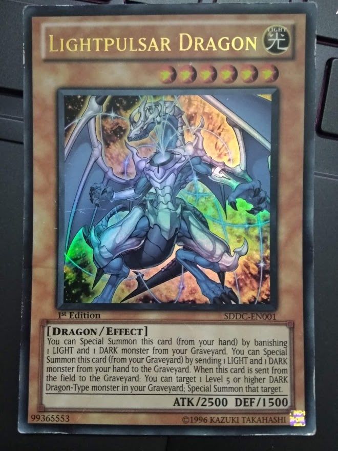 [ US ] Lightpulsar Dragon - SDDC-EN001 - Ultra Rare 1st Edition (70%)