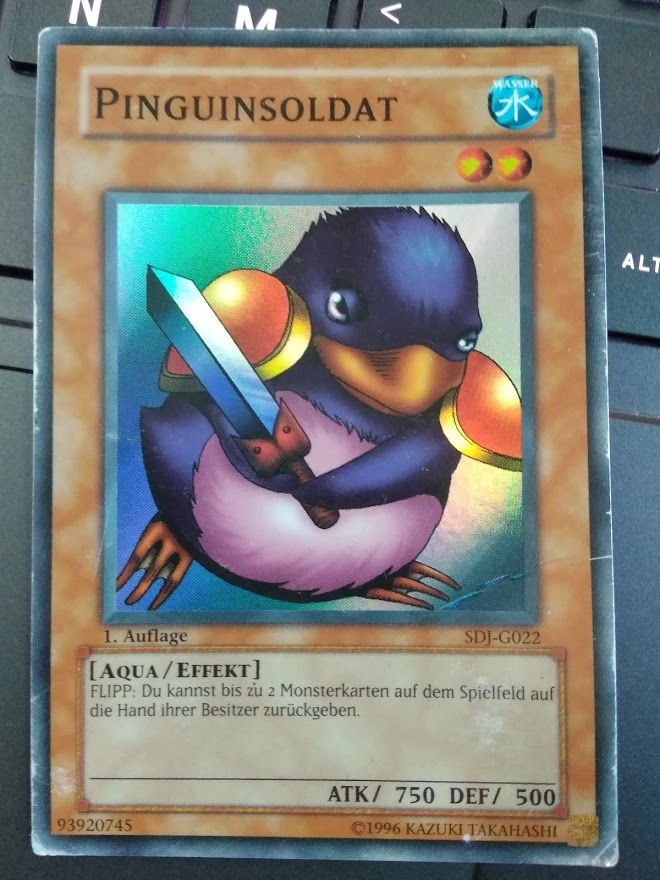 [ DE ] Penguin Soldier - SDJ-G022 - Super Rare 1st Edition (80%)