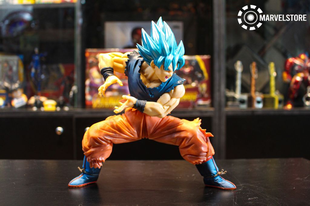 Mô hình Goku – một bức hình về mô hình mini siêu đáng yêu của nhân vật Goku đến từ Dragon Ball! Hãy xem nó để khám phá sự chi tiết và cẩn thận trong từng đường nét của mô hình. Bạn sẽ thực sự ngạc nhiên vì sự tuyệt vời của nó!