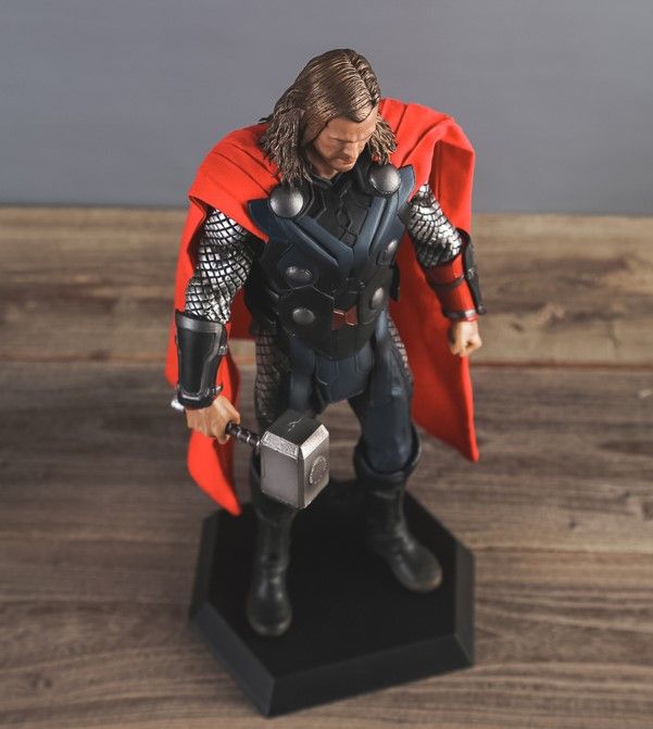 Đồ chơi mô hình búa thần Thor Marvel  tiNiStorecom