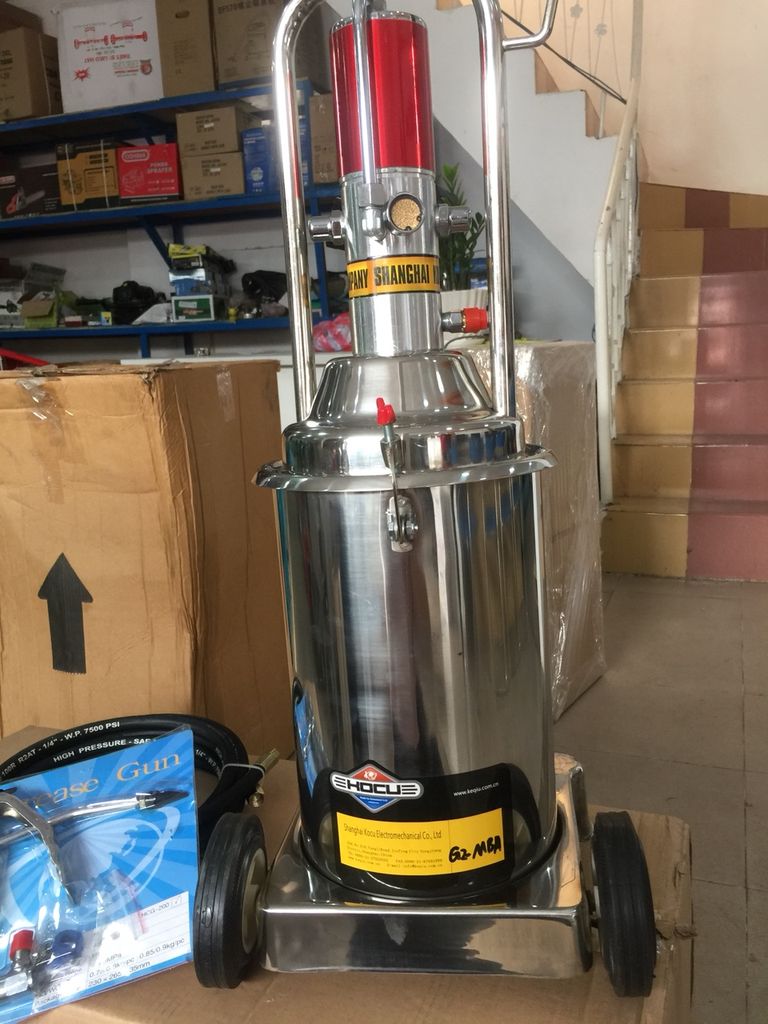 Máy bơm mỡ khí nén Kocu US-8 Inox (12L)