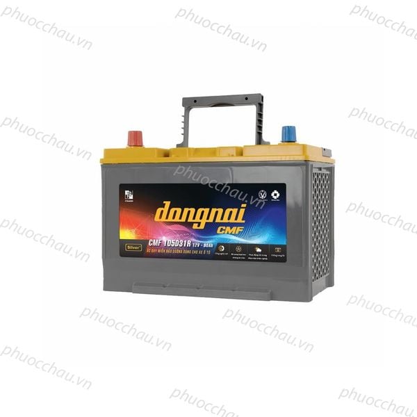Ắc quy Đồng Nai CMF 105D31R 12V 90Ah góc nghiêng 3/4 mặt trước và hông phải