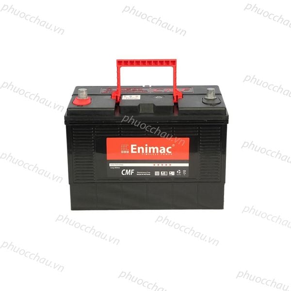 Bình ắc quy Enimac CMF 31-800 12V-100AH nhìn từ trên xuống thấy rõ 2 cọc bình và quai xách đỏ