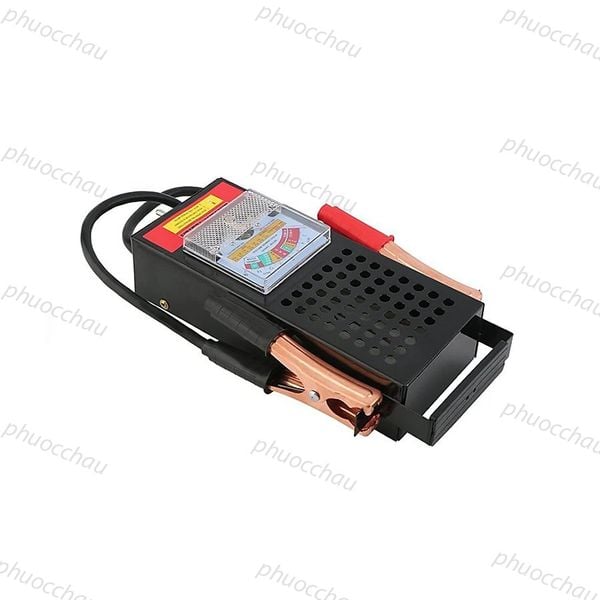 Ắc quy BLT125 góc nghiêng phải, vỏ đen đục lỗ tản nhiệt và kẹp đồng đỏ đen