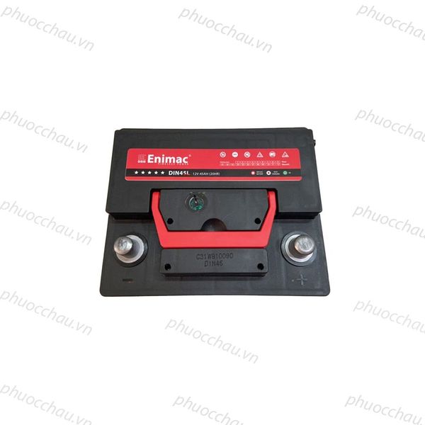 Bình ắc quy Enimac CMF DIN45L 12V-45Ah nhìn từ trên xuống, cận cảnh 2 cọc bình và tay xách đỏ