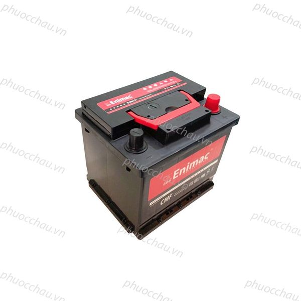 Bình ắc quy Enimac CMF DIN45L 12V-45Ah góc nhìn từ trên xuống sau, thấy nắp đỏ và tem Enimac