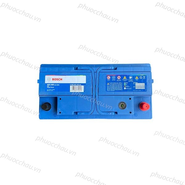 Bình ắc quy BOSCH DIN 600.085 12V-100Ah nhìn từ trên xuống, vỏ xanh, cọc đỏ dương và cọc âm