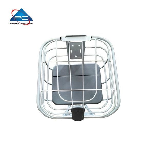 Giỏ sắt xe điện Yadea X-Bull Vekoo i8 có nắp nhìn từ trên xuống, khung sơn trắng và nắp nhựa xám