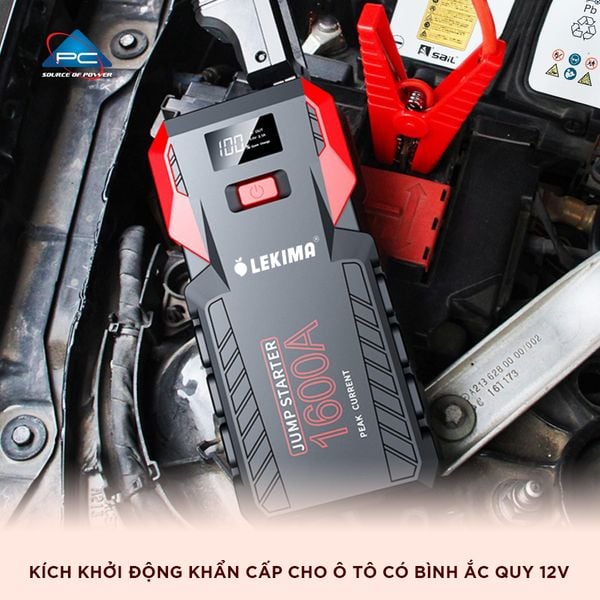 Kích bình ô tô LEKIMA LJS800 đặt trong khoang động cơ, kẹp bình đỏ nối ắc quy, màn hình 100%, dòng 1600A