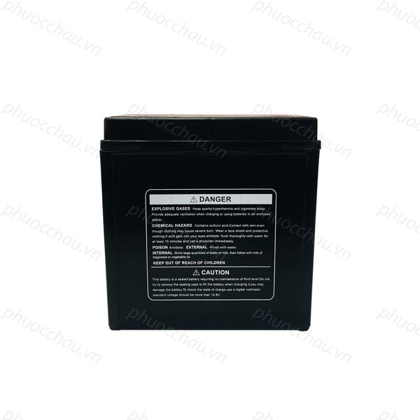 Bình ắc quy Outdo UTX30L-BS 12V 28Ah mặt sau với tem cảnh báo DANGER và CAUTION