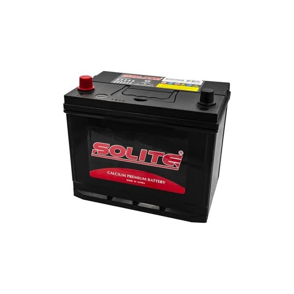 Bình ắc quy Solite 85D26L 12V-70AH góc nghiêng trái, vỏ đen logo SOLITE đỏ, nắp đỏ cọc dương