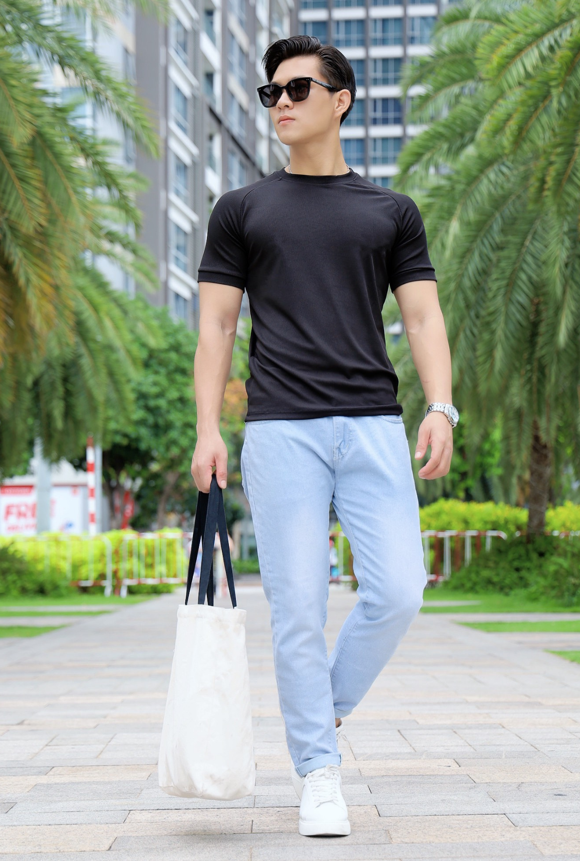 ÁO THUN CỔ TRÒN LT003842