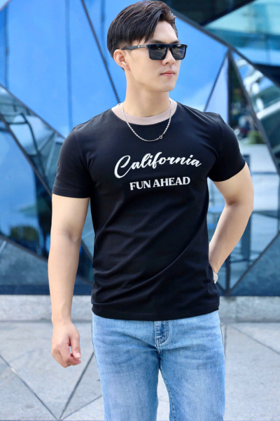 ÁO THUN CỔ TRÒN ĐEN FUN AHEAD VH003859