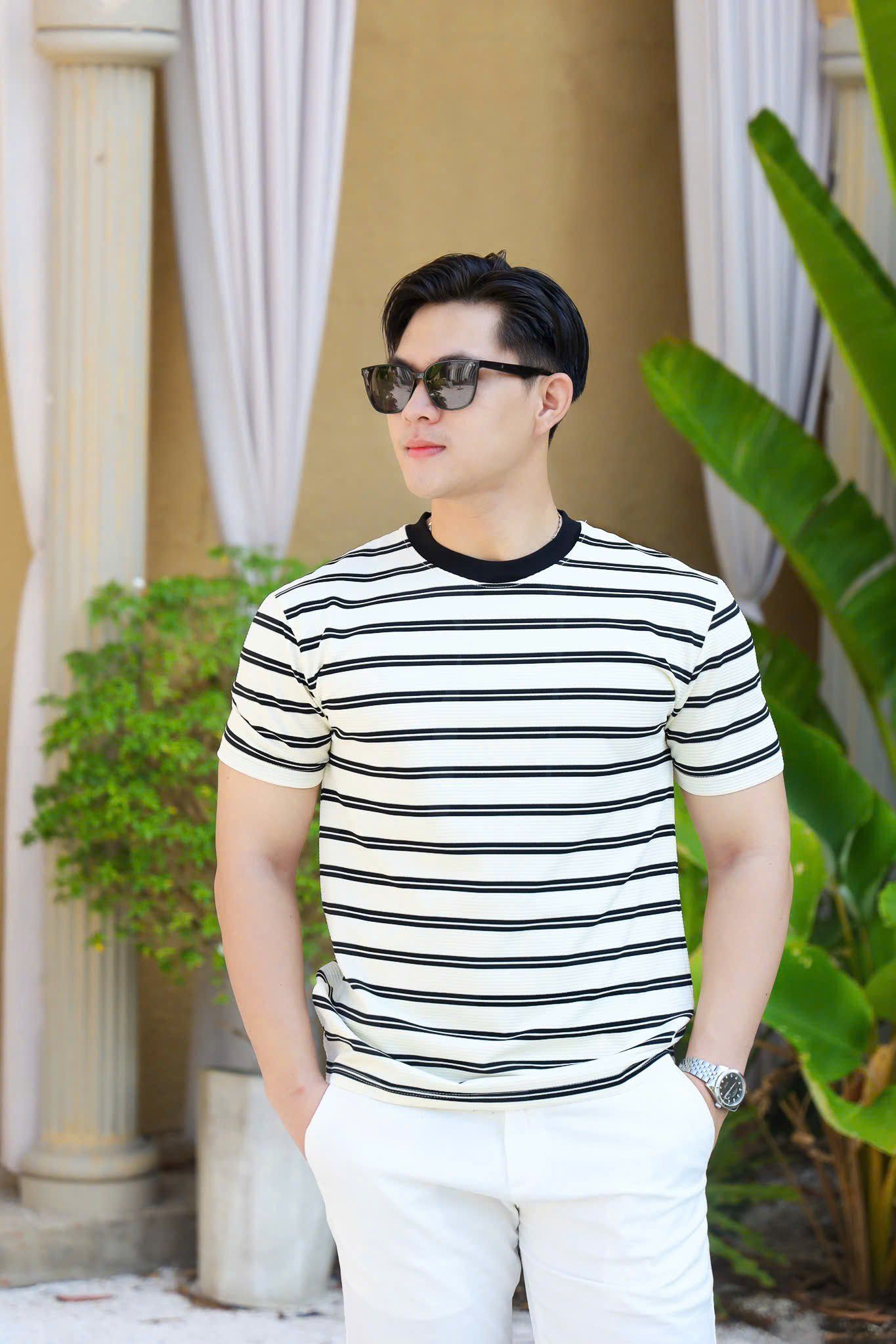 ÁO THUN CỔ TRÒN SỌC NGANG TRẮNG VH003841