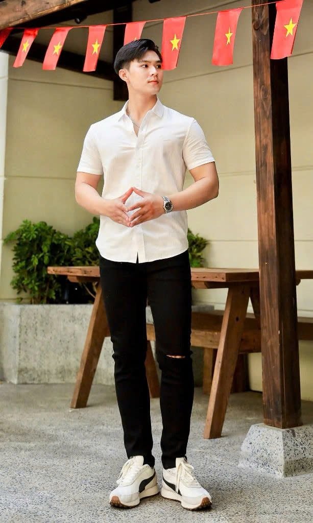 ÁO SƠ MI NAM TAY NGẮN TRẮNG T003529