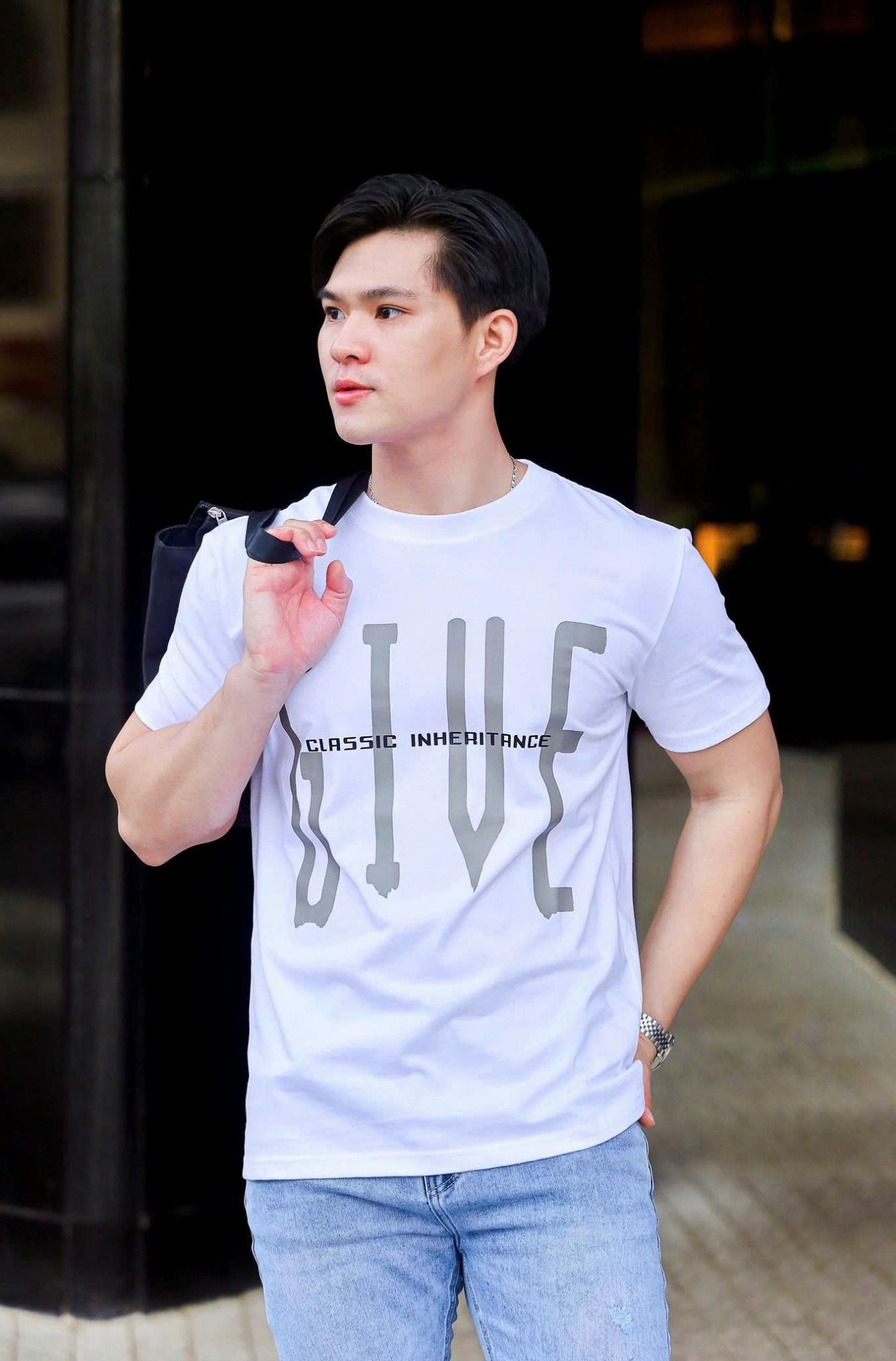 ÁO THUN CỔ TRÒN TRẮNG GIVE- VH003865