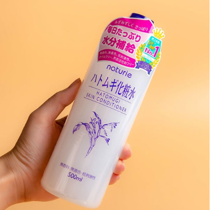 Nước Hoa Hồng Hatomugi 500ml Naturie Skin Conditione