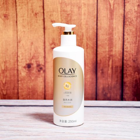 Sữa Dưỡng Thể Olay 250ml B3+ Vitamin E