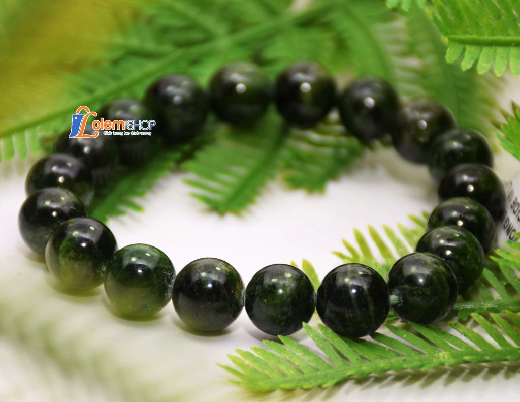 Vòng đá DIOPSIDE 10 li