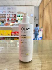 Sữa Dưỡng Thể Olay 250m Vitamin E Trắng, Hỗ trợ làm trắng, làm sáng các đốm nâu, vết thâm trên da