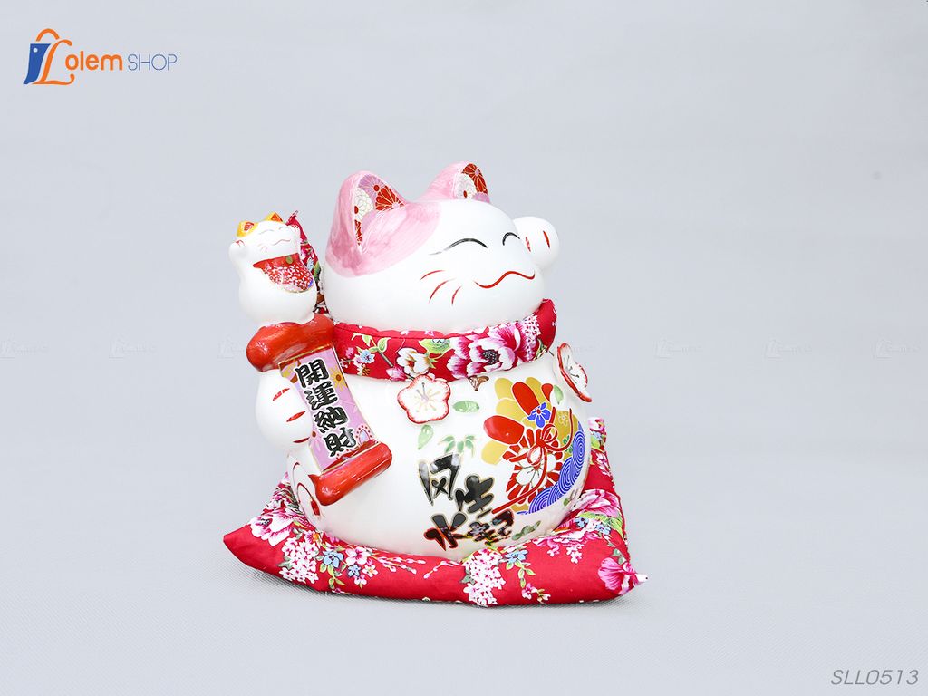 Tượng Mèo thần tài Maneki Neko mang đến may mắn