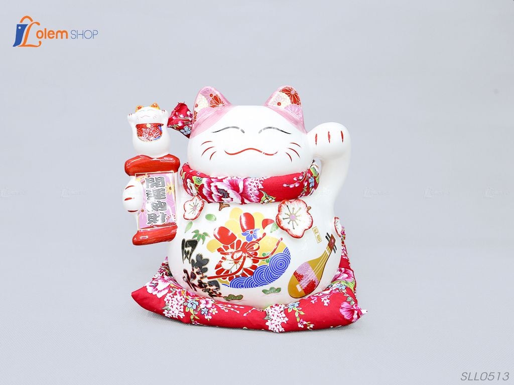 Tượng Mèo thần tài Maneki Neko mang đến may mắn