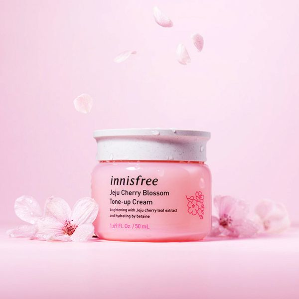 Kem Dưỡng Trắng Nâng Tone Innisfree Jeju Cherry Blossom Tone Up Cream 50ml