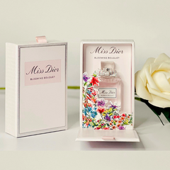 Nước Hoa Mini Miss Dior 5ml Blooming Bouquet Edt Hộp Hoa