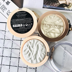 Phấn Bắt Sáng Revolution 6.5g