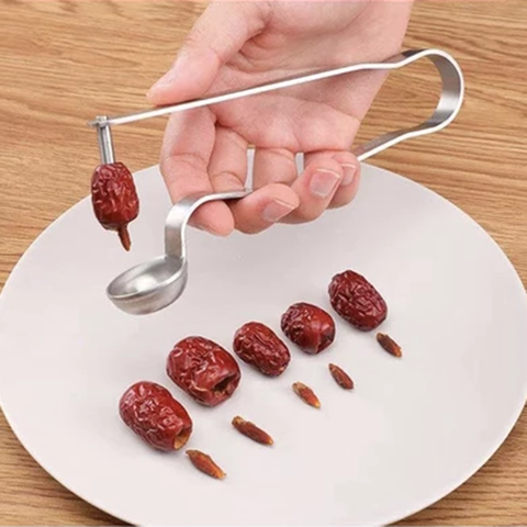 Dụng Cụ Lấy Hạt Táo, giúp bạn lấy hạt táo nhanh lẹ, tiết kiệm thời gian