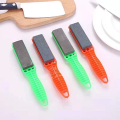 Đá Mài Dao Cán Nhựa, Có tay cầm tiện lợi