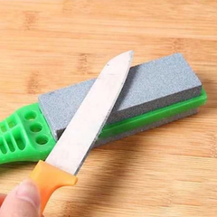 Đá Mài Dao Cán Nhựa, Có tay cầm tiện lợi